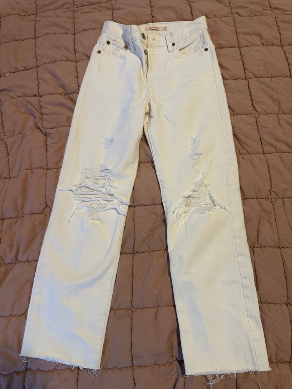 Levi's Straight Leg Ripped Jeans in Off-White
